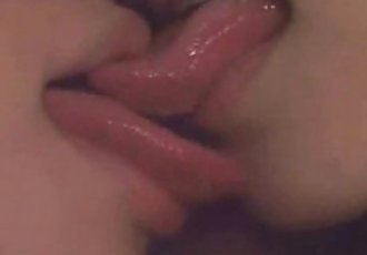 日本語 レズビアン kiss 21 - 2 min