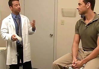 Lusty doctor gets nailed by his gay patient at workHD