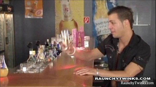 geile twink in hot stomende geslacht in De Bar
