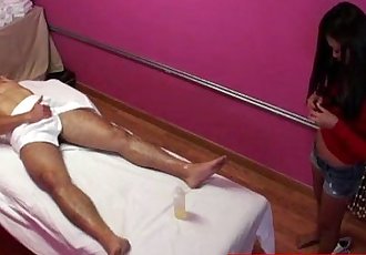 Real jap masseuse rubs customers dick - 8 min HD