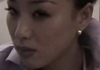 Extrem hot Koreanisch Frau exposed, filmed, gefickt :Von: geil Mann babes469.com 52 min