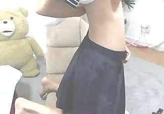66webcam.com 日本 camgirl 可爱的 水手 西装 手淫 上 网络摄像头 18 min