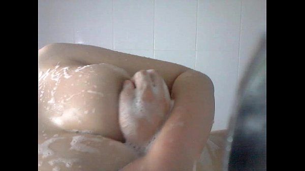 coreano Ragazza mostra Il suo Vero corpo b2 doccia