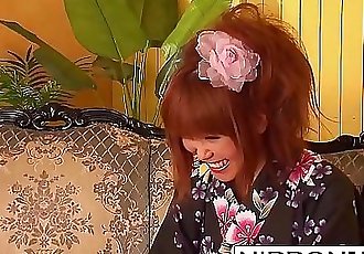Ásia gostosa leva fora ela kimono para Caralho 6 min 1080p