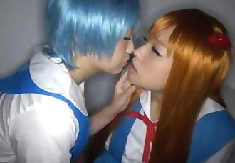 cosplayers giapponese lesbiche
