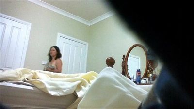 mom changing on spycam (please comment) - 58 sec