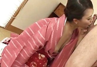 Imporessive pov porno sesión a lo largo de Yayoi Yanagida 12 min