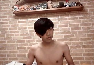 एशियाई किशोरी लड़का 480 800 yrd2k g892