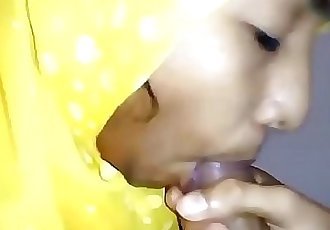 Indian Muslim Girl In Hijab Deepthroat Blowjob And Drinking Lot Of My Cum Hot 9 min 720p