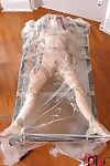 Bdsm Fetiş model Leyla siyah sarılmış içinde plastik önce hardcore anal