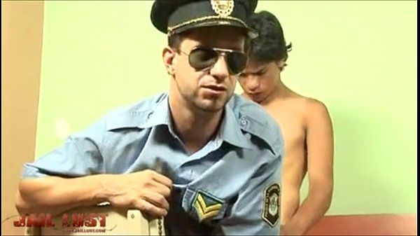 若 重罪 - の 底 Cop