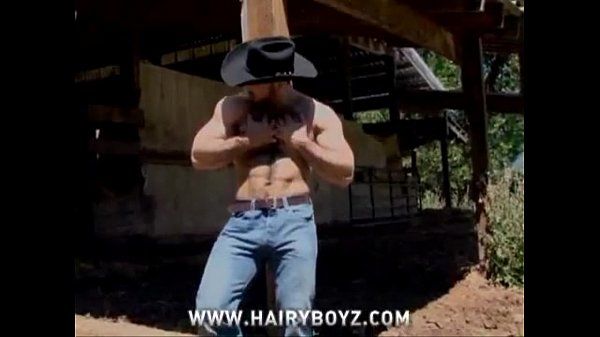 cowboy stud Adam champ ging Topless outdoor en vinger zijn kont
