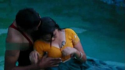 Lovers hot romance in swimming pool - 6 min